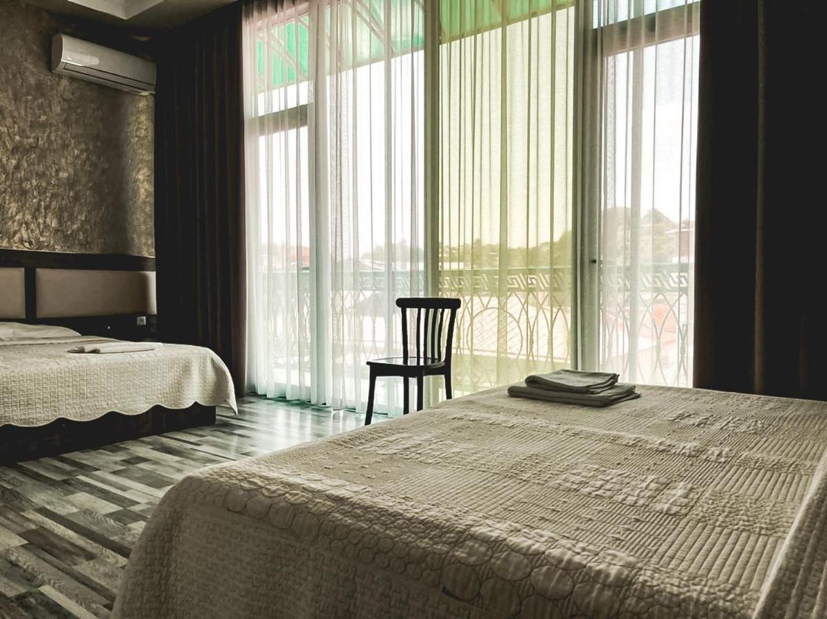 Discovery Hotel Kutaisi Luaran gambar