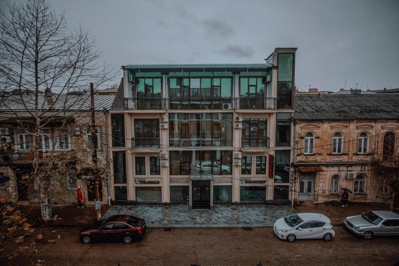 Discovery Hotel Kutaisi Luaran gambar